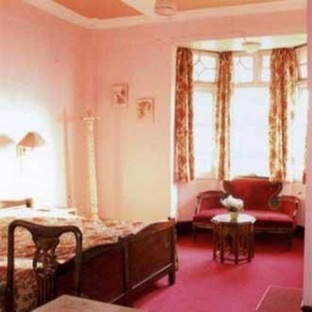 Pineridge Hotel Darjeeling  Rum bild